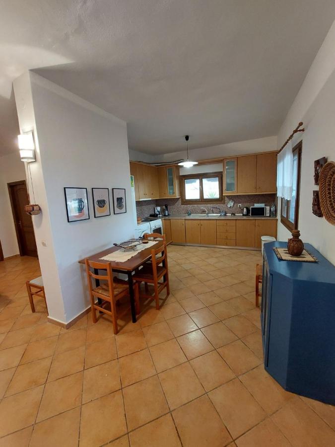הוילה לריסוס Elli'S House מראה חיצוני תמונה
