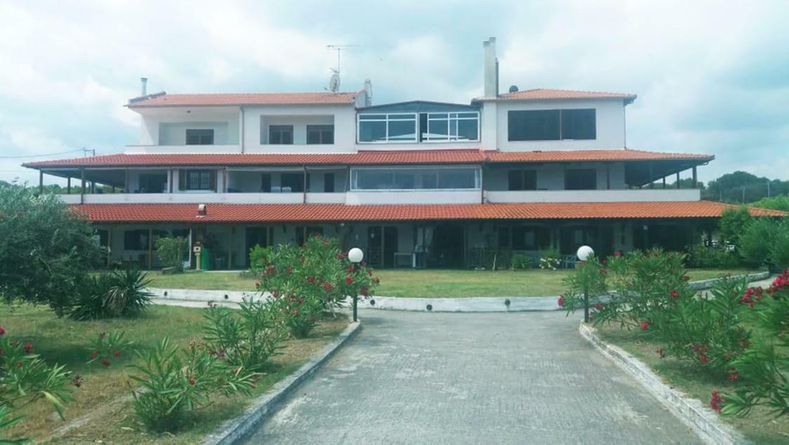 הוילה לריסוס Elli'S House מראה חיצוני תמונה